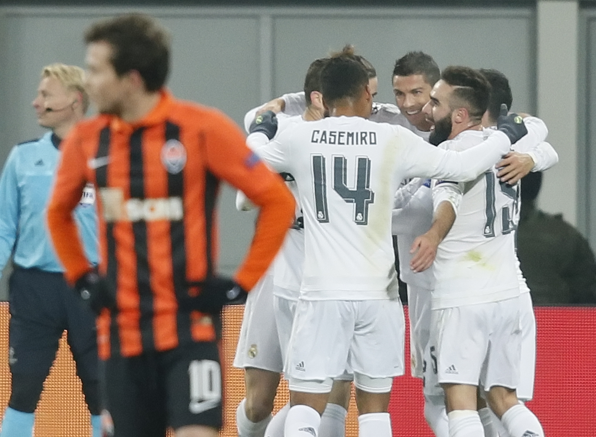 Liga Campionilor. Mircea Lucescu și “minerii” lui, meci nebun cu șapte goluri cu Real Madrid. Scor-fluviu și la Malmo - PSG. Noaptea porților deschise: 27 de reușite. Di Maria, golul 7.000 în UCL / GALERIE FOTO&VIDEO
