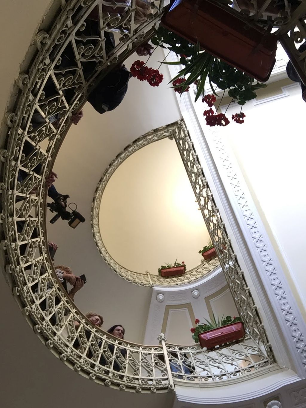 REPORTAJ/Palatul Apelor din Timișoara și-a recăpătat în sfârșit strălucirea de acum un secol, după lucrări care au durat 8 ani