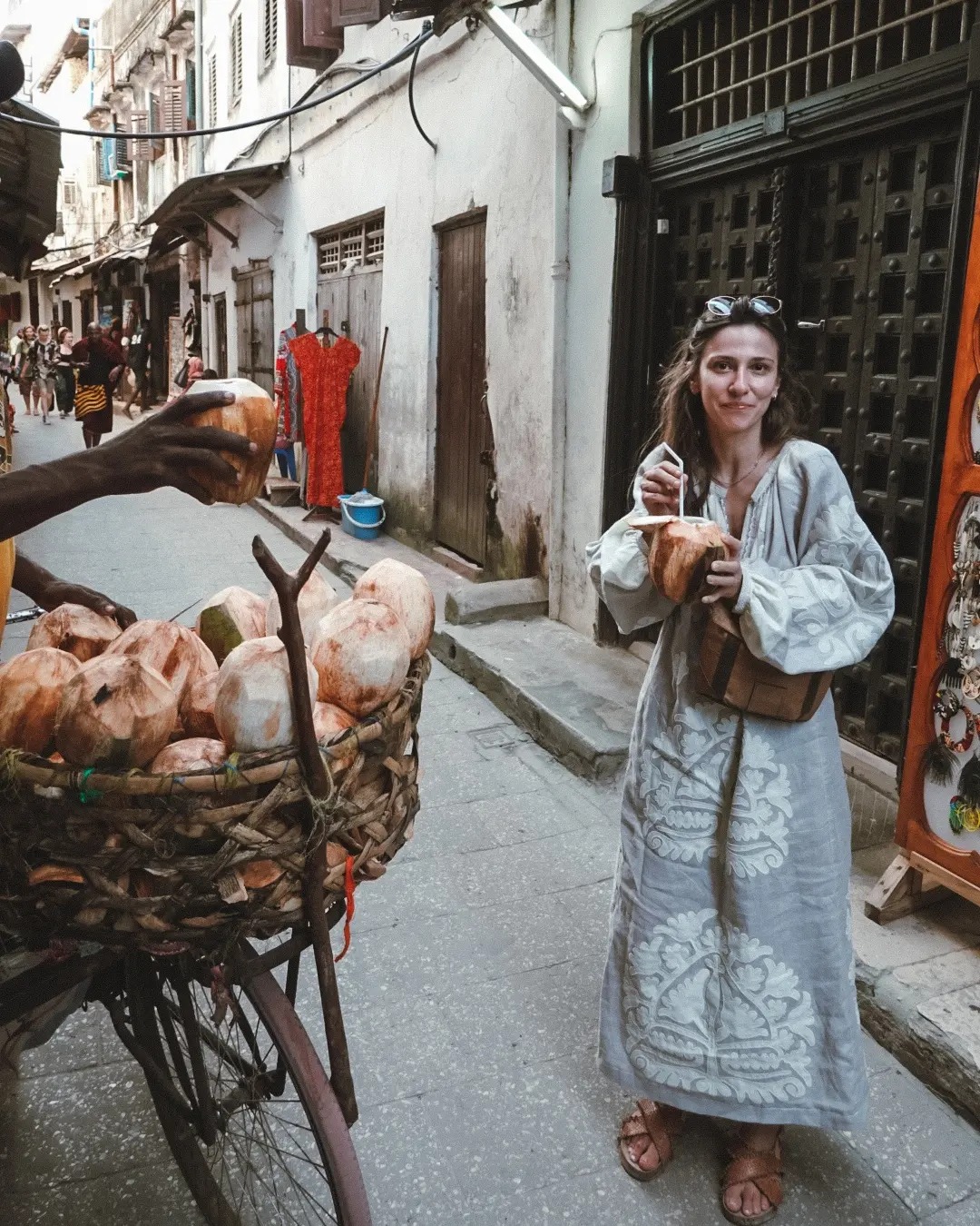 Dana Rogoz, oprită de Poliție în vacanța în Zanzibar: „Ne-au verificat actele”. Cum decurge plimbarea lor de familie