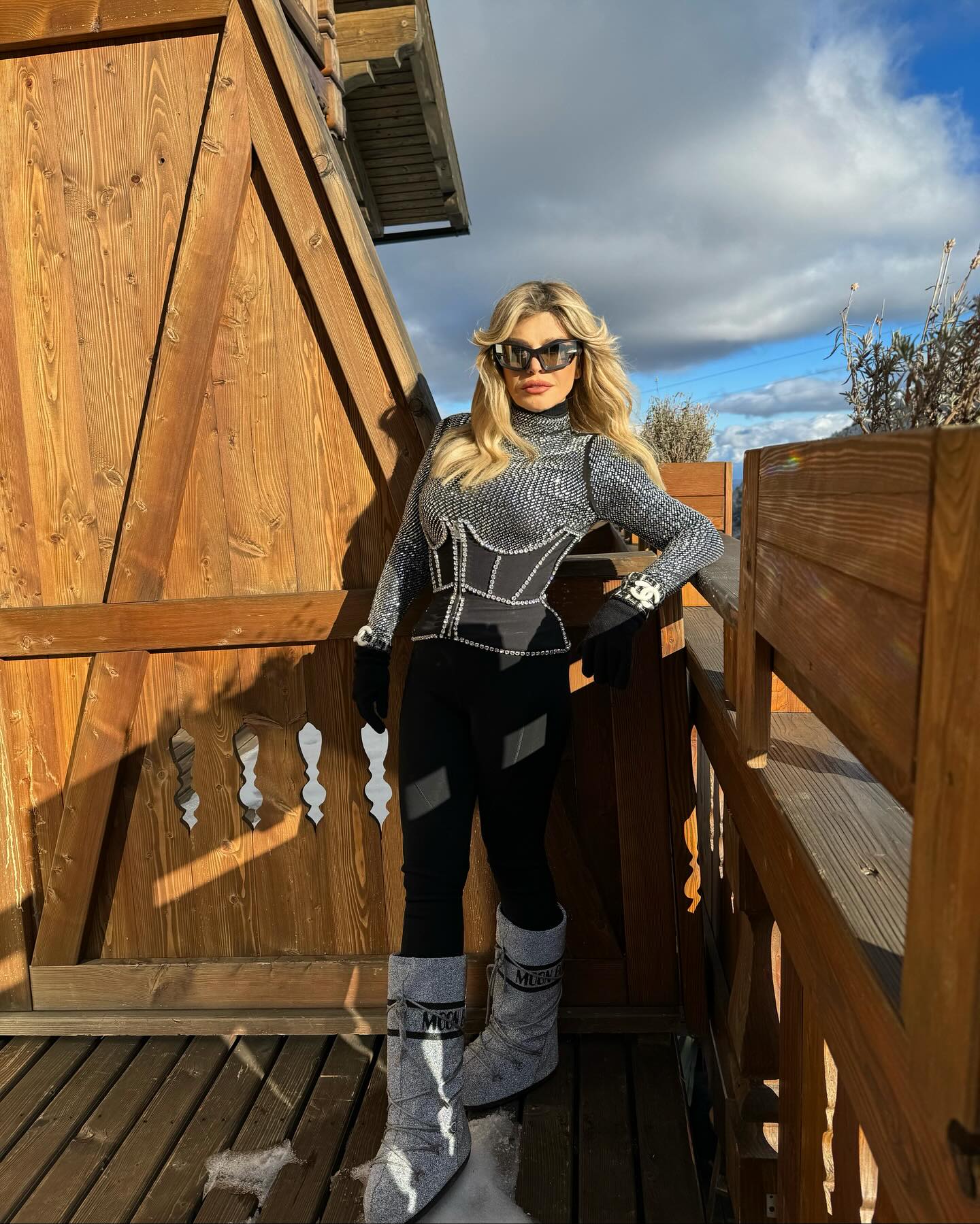 Loredana Groza, senzațională pe pârtie: „Numai tu puteai să apari așa”. A atras toate privirile cu ținuta ei
