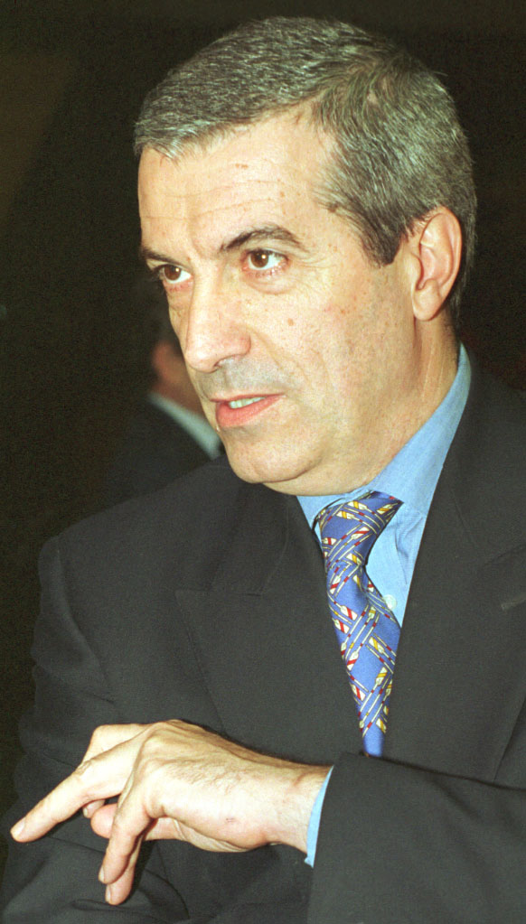 Atunci și Acum: Călin Popescu Tăriceanu, de la pasiunea pentru mașini, la adversar declarat al președintelui Iohannis
