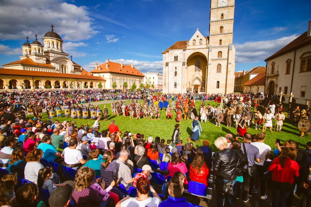 TURIST ÎN ȚARA MEA. "Cealaltă Capitală”, Alba Iulia, "vedeta” Anului Centenar. Anul în care sunt aşteptați 1 milion de turişti/ FOTO