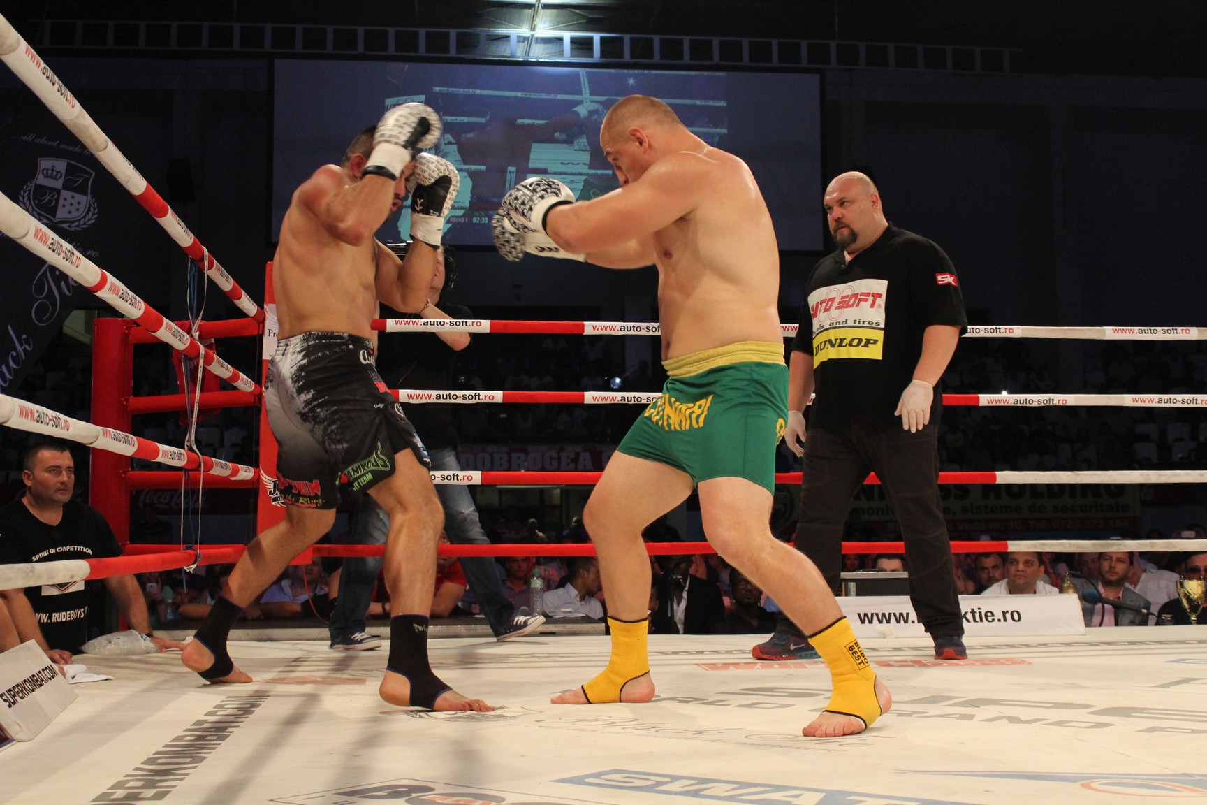 GALERIE FOTO / SUPERKOMBAT CONSTANȚA: Moroșanu a dat de pământ cu colosul din Kavala!