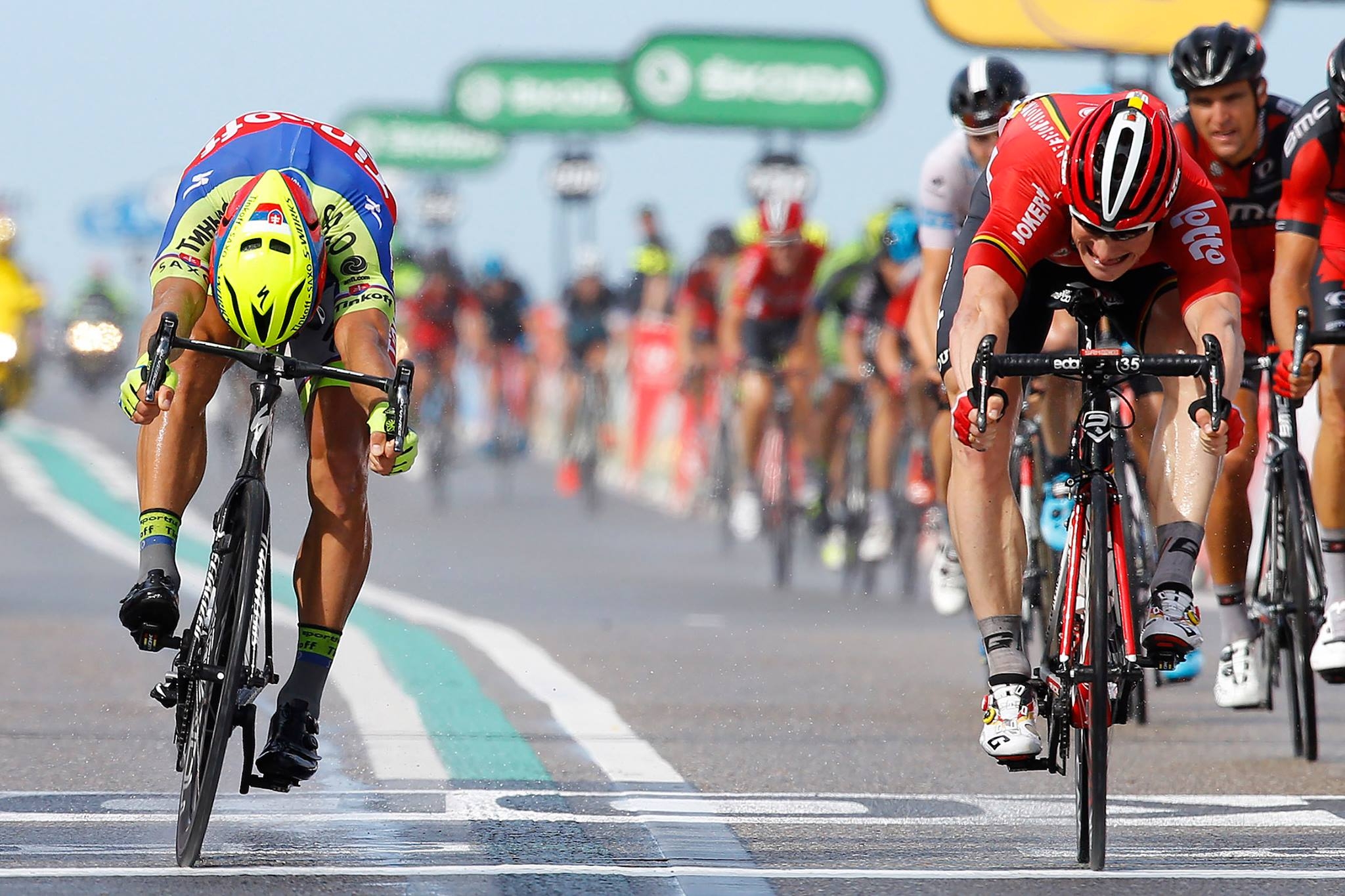Le Tour 2015 a fost marcat de căzături, abandonuri și victorii de etapă obținute roată la roată