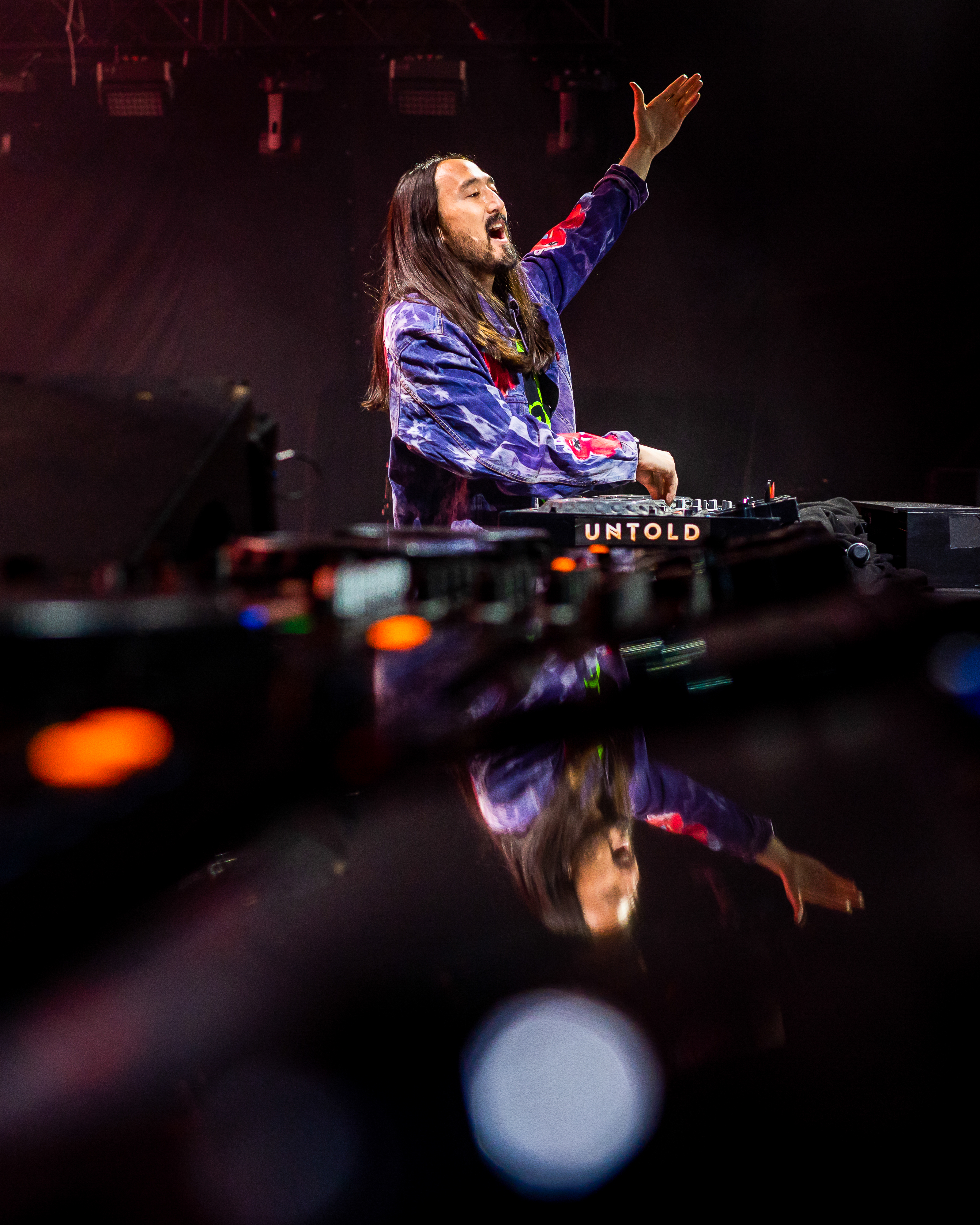 Steve Aoki a aruncat cu torturi la UNTOLD 2022. Imagini din prima zi de festival