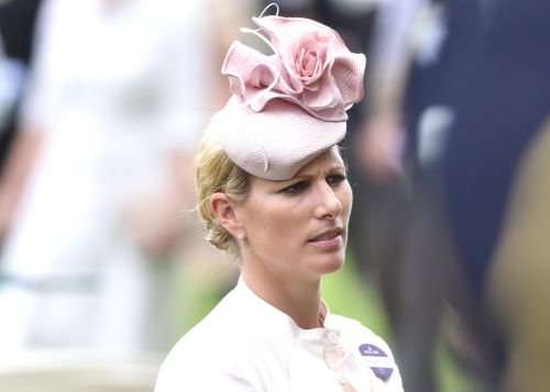 FOTO | Zara Tindall, nepoata reginei Elisabeta a II-a, a născut o fetiță