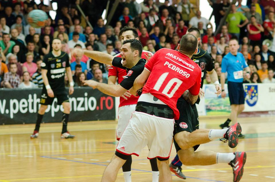 HC Odorhei bate Benfica și este în finala Challenge Cup la handbal!