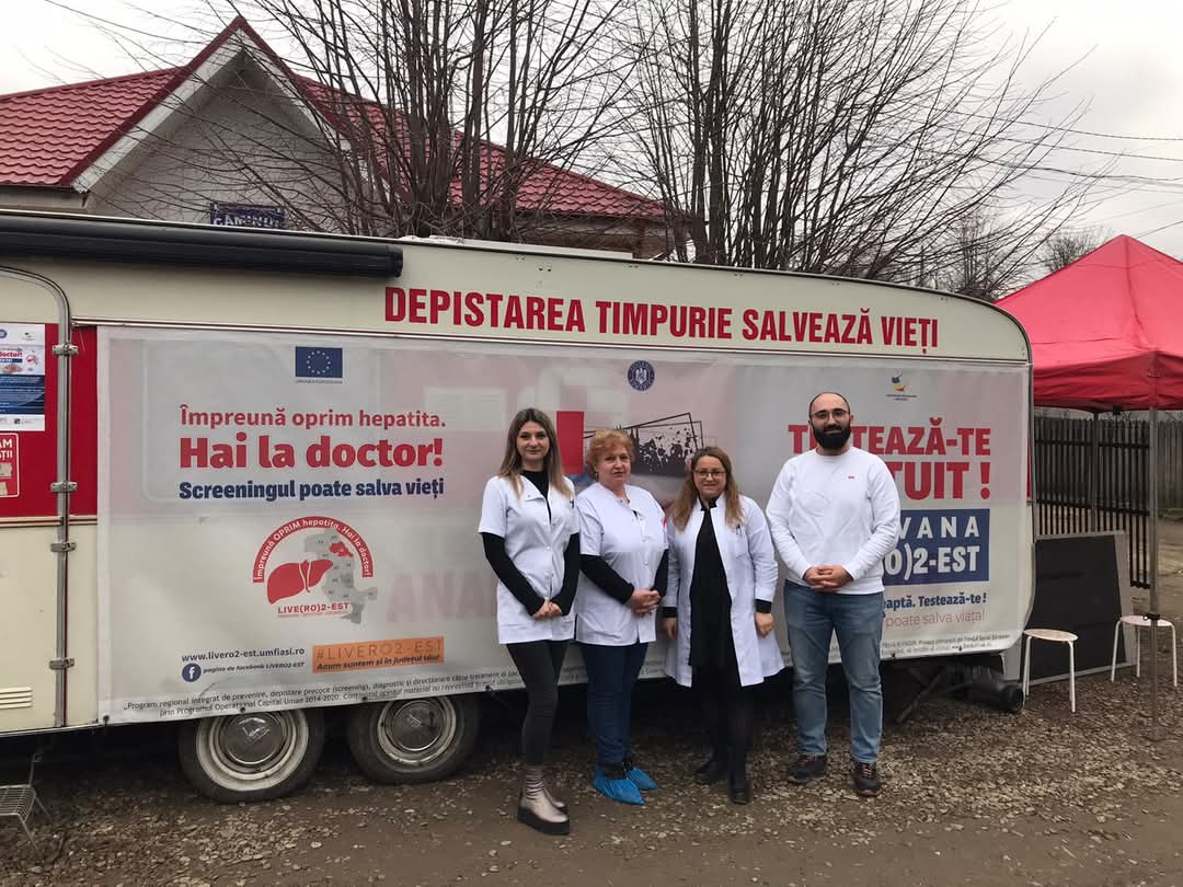 Contabila-șefă de la Spitalul „Sf. Spiridon” Iași a câștigat mai mult decât colegii medici într-un proiect european contra hepatitei. Din 7,8 milioane de euro, peste 2,4 milioane de euro au mers pe salarii
