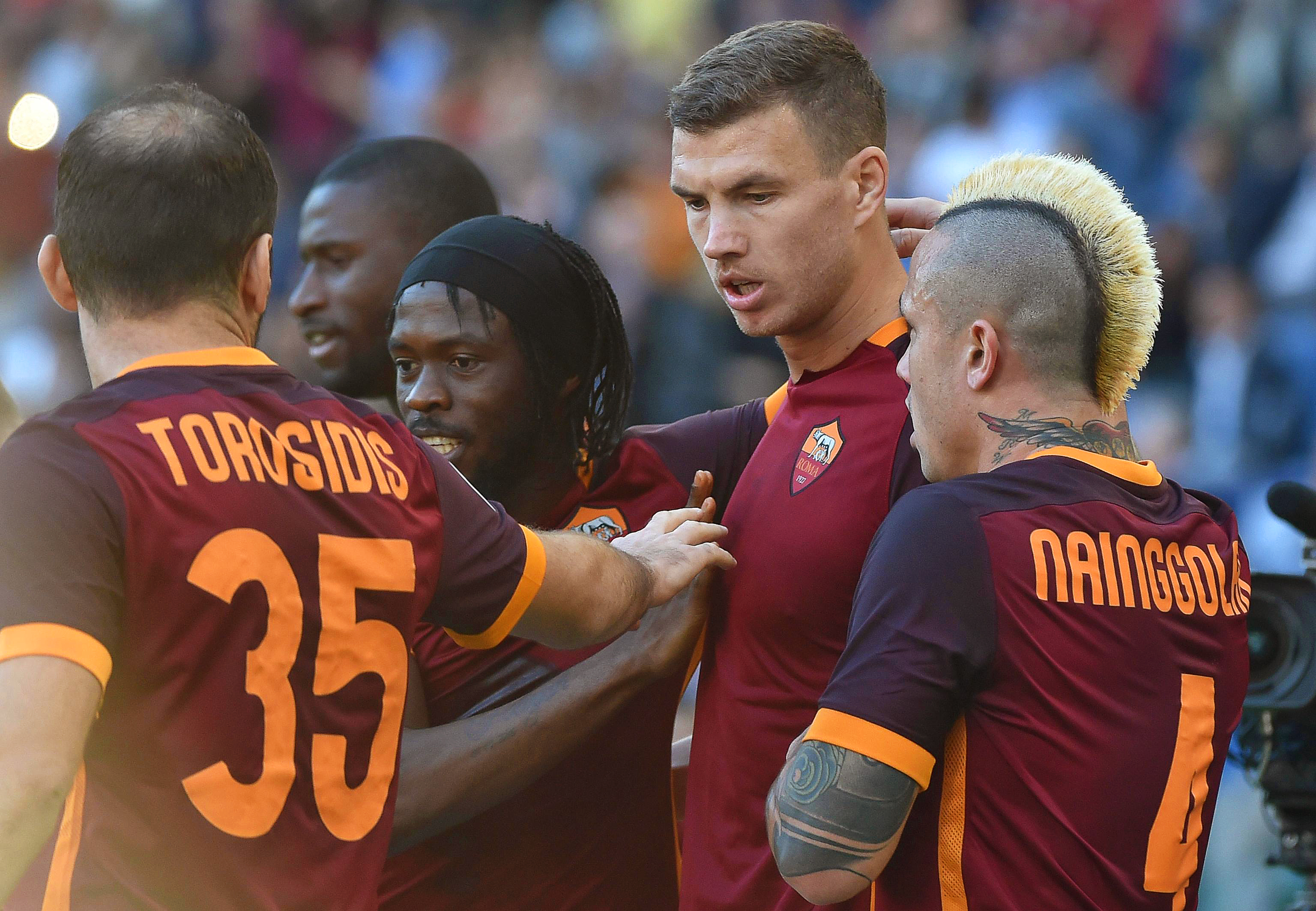 Tătărușanu, imbatabil în Sampdoria - Fiorentina 0-2, revine pe primul loc în Serie A. Ştefan Radu a pierdut Derby della Capitale, AS Roma - Lazio 2-0. Chiricheș, rezervă la Napoli - Udinese 1-0 / GALERIE FOTO