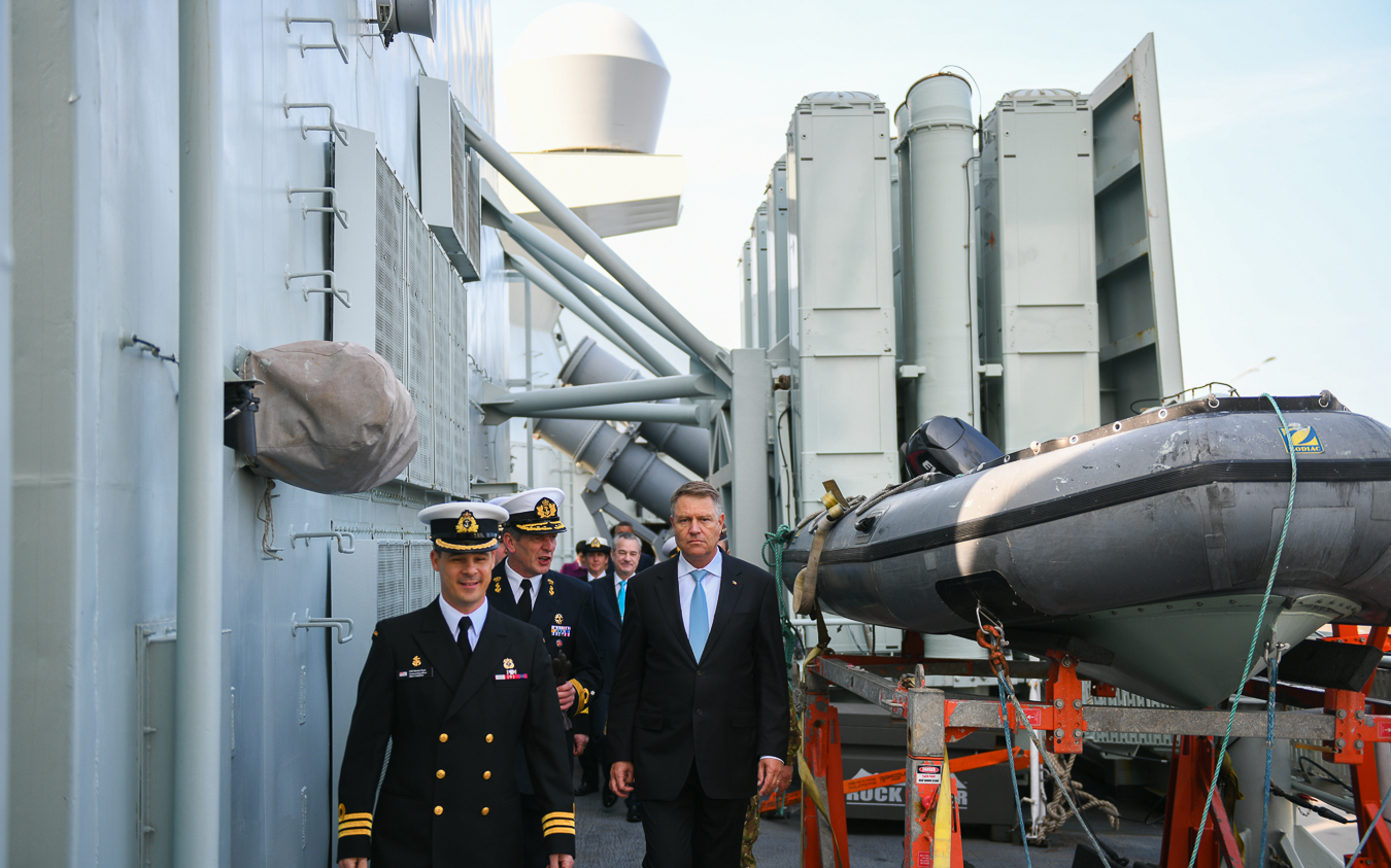 FOTO | Mesajul lui Iohannis, după cel mai mare exercițiu NATO din Marea Neagră: „Sunt foarte mândru de voi şi de munca pe care aţi depus-o!”
