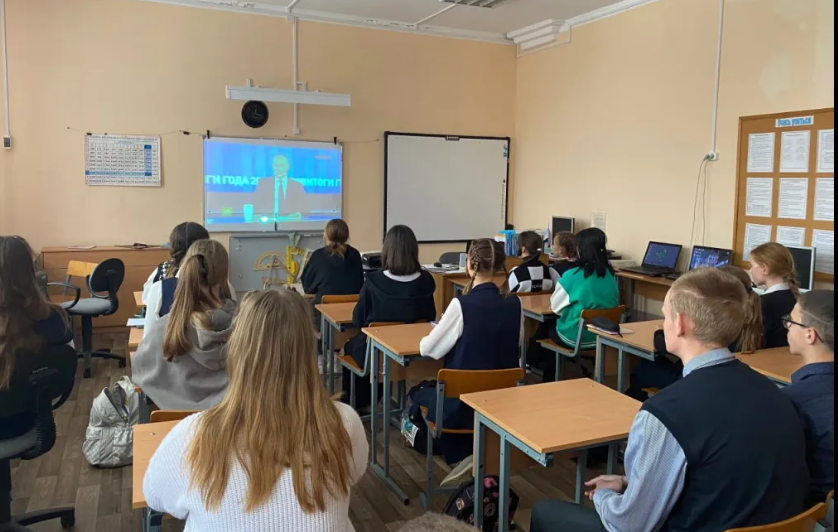 Copiii de grădiniță, puși să urmărească Linia Directă a lui Vladimir Putin: „Parte a procesului educațional”