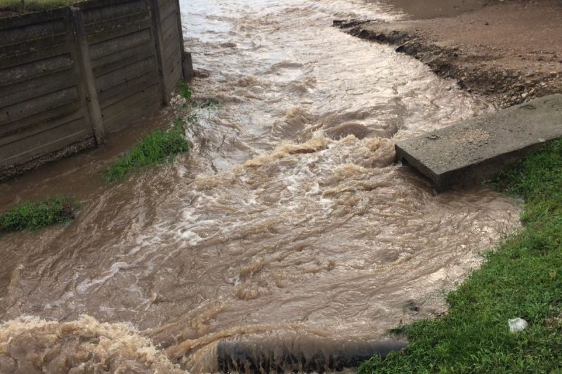 Inundații în Maramureș după ploile torențiale. Șuvoaile au făcut prăpăd și alte județe din țară / FOTO&VIDEO