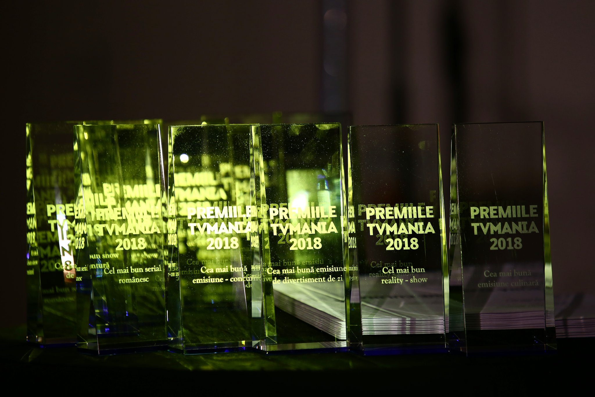 GALERIE FOTO / Vedetele României, apariții spectaculoase la decernarea Premiilor TV Mania 2018