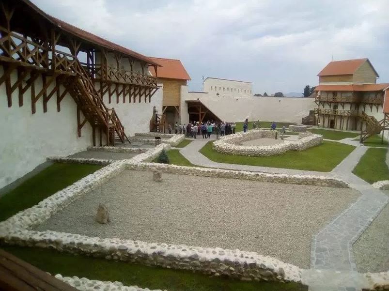 Cetatea Feldioara a fost reconstruită în totalitate. Când poate fi vizitată de turiști