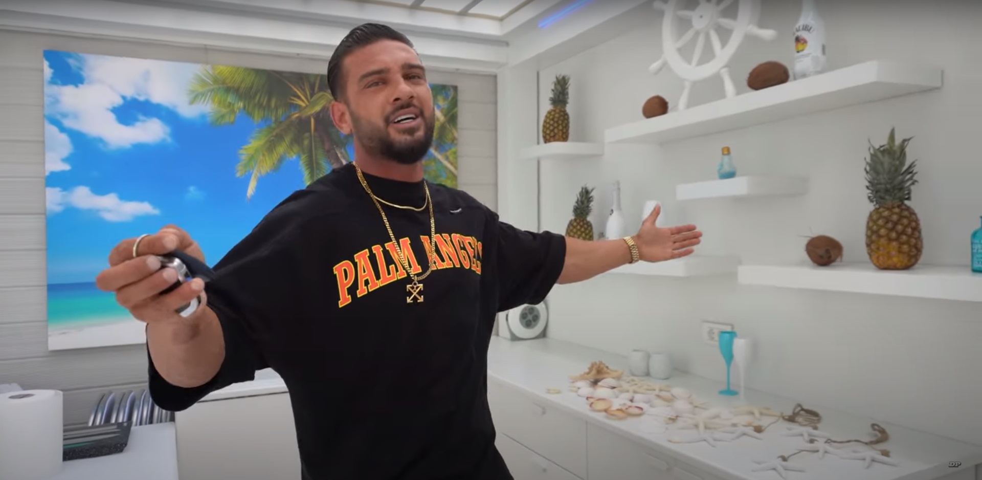 Suma pe care Dorian Popa a plătit-o ca să plece la New York de Crăciun