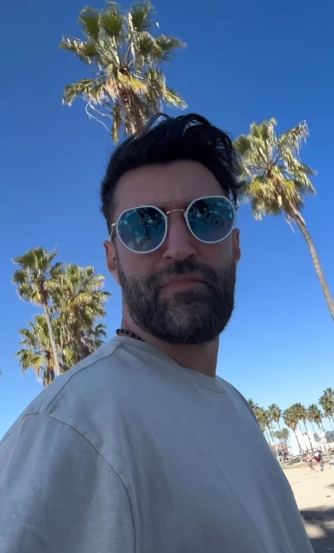 Cât timp stau Smiley și Gina Pistol în America. Și-au închiriat o casă în Los Angeles