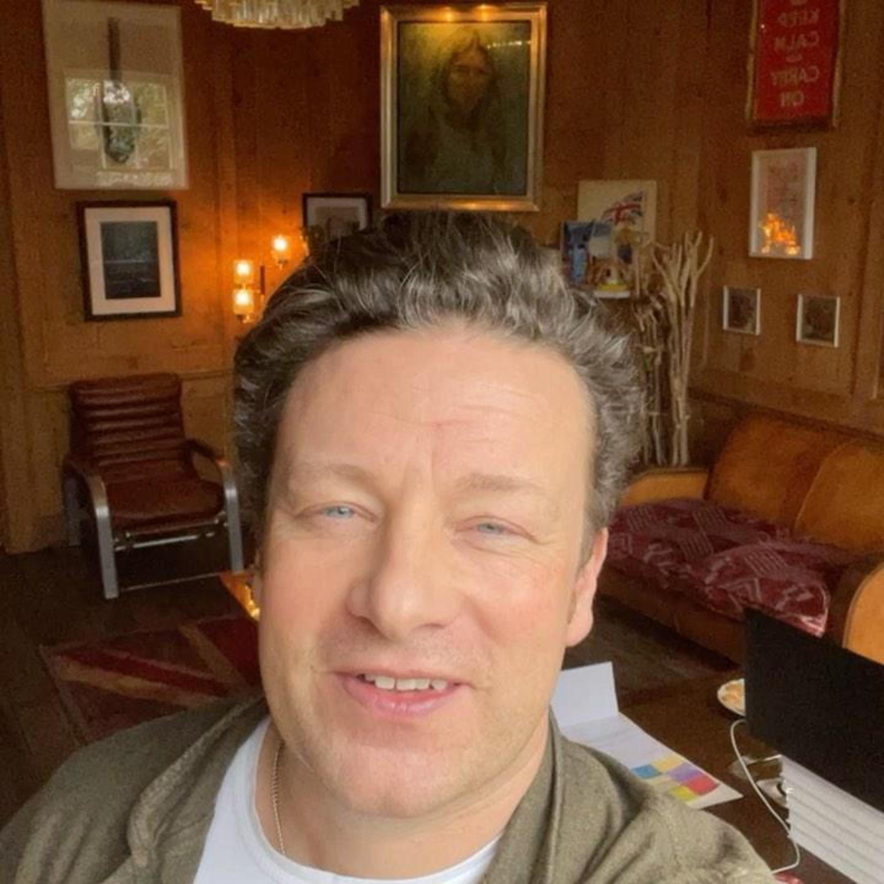 Jamie Oliver rupe tăcerea despre lupta sa cu dislexia: „Nu e un secret că am avut dificultăți la școală”. Ce l-a ajutat pe celebrul bucătar