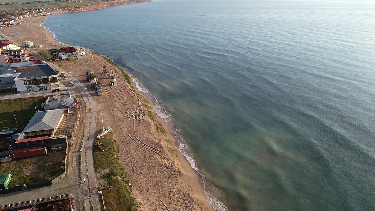 Plajele goale din Vama Veche, surprinse din dronă.  Cum s-a văzut răsăritul în stațiunea lipsită de turiști de 1 mai