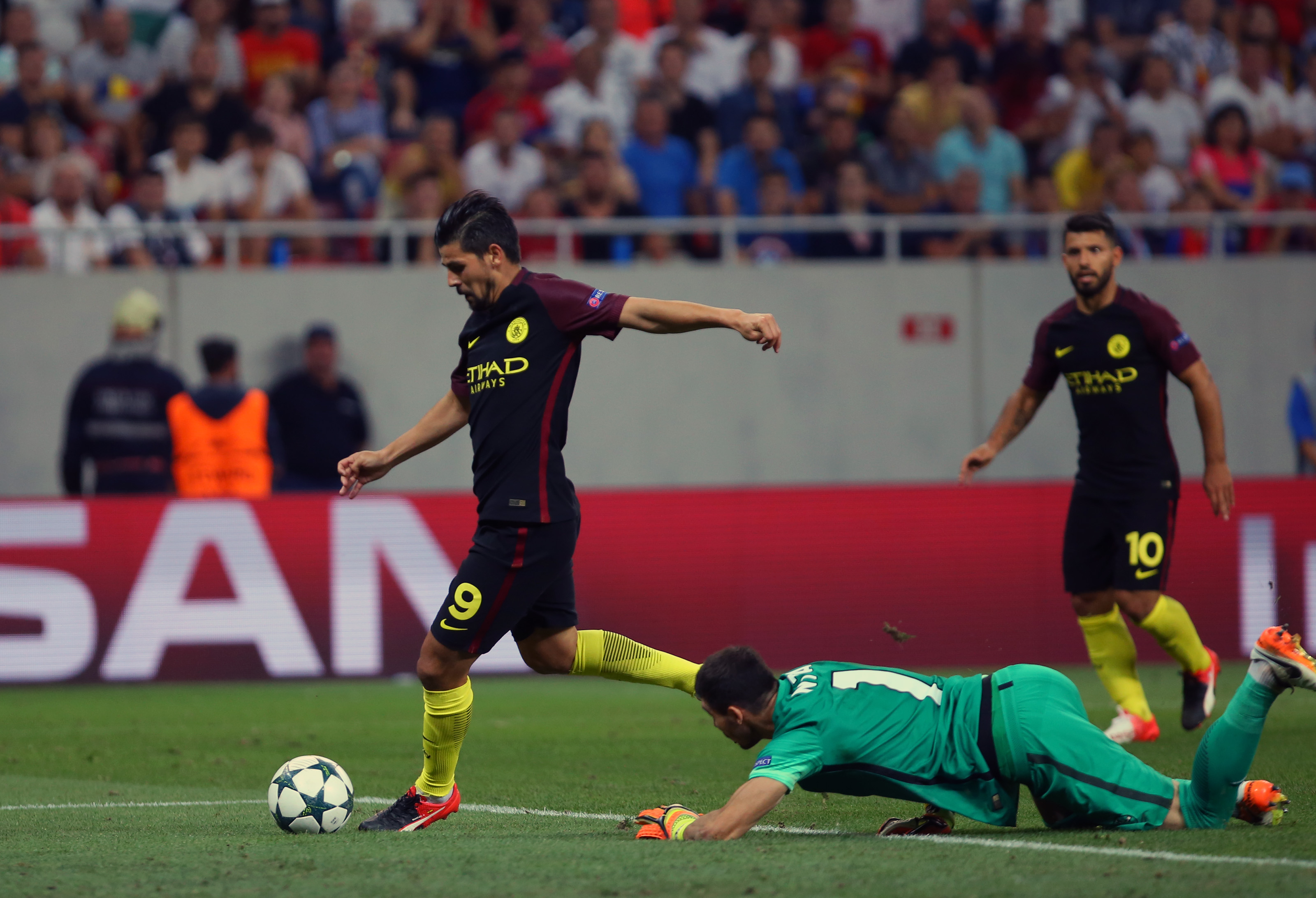 Steaua  - Manchester City 0-5. Liga Campionilor, play-off, prima manșă. Steaua, batjocorită de ”cetățeni” și de dinamoviști! / LIVE BLOG