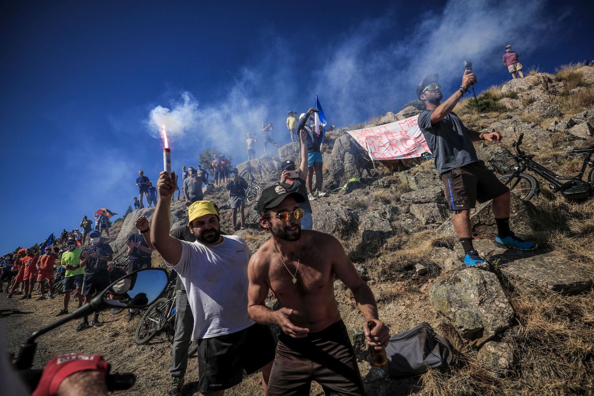 Săptămâna în imagini | Val de furie împotriva restricțiilor COVID, proteste nesfârșite în Belarus și un anunț tulburător la Berlin