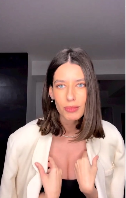 Alice Peneacă e însărcinată la 5 ani de la divorțul de Bobby Păunescu. Se iubește acum cu Dragoș Calaminte