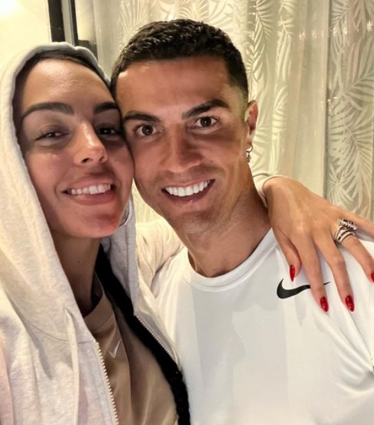 Cristiano Ronaldo și Georgina Rodriguez s-au despărțit, anunță presa din Spania. De ce ar amâna ei anunțul oficial