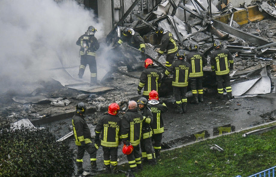 Șapte români au murit în accidentul aviatic de lângă Milano, confirmă MAE