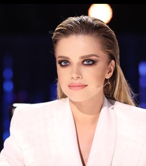 Alexandra Dinu, vacanță în Italia cu Bobby Păunescu. S-au distrat până noaptea târziu și nu s-au ferit să se afișeze împreună