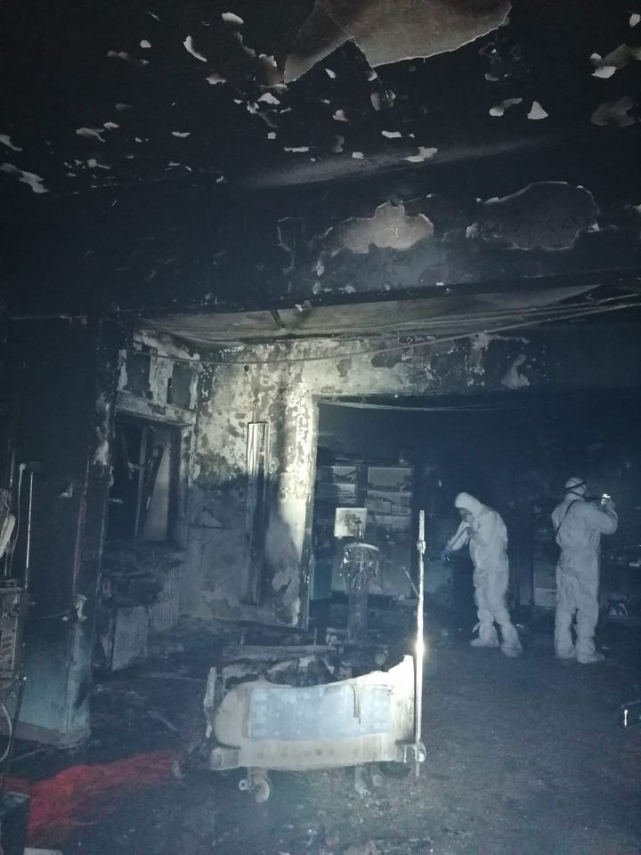 Imagini cu impact emoțional. Cum arată salonul ATI de la Spitalul din Piatra Neamț, în urma incendiului devastator