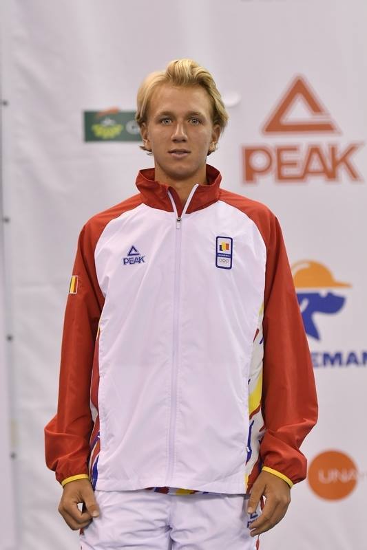 Cine este Cristian Filip Jianu, senzația României la Australian Open. Nu-și permite un antrenor, dar este elev de nota 10. A apărut în reclama "Zboară, puiule, zboară"! VIDEO