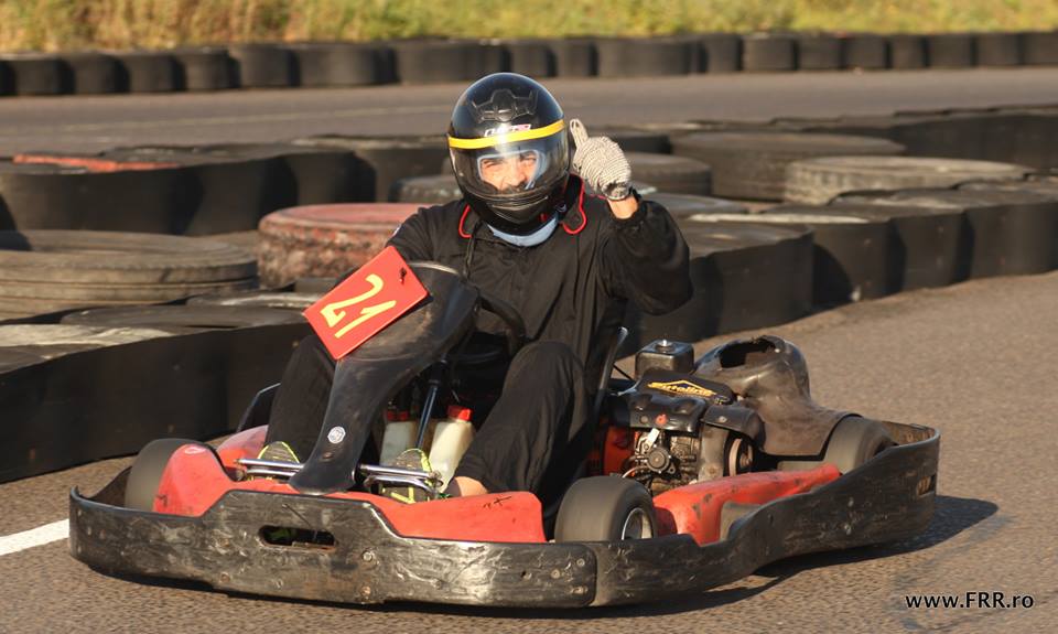 Stejarii s-au distrat la karting, în aşteptarea meciului cu naţionala Canadei, marți, ora 18:45 / GALERIE FOTO