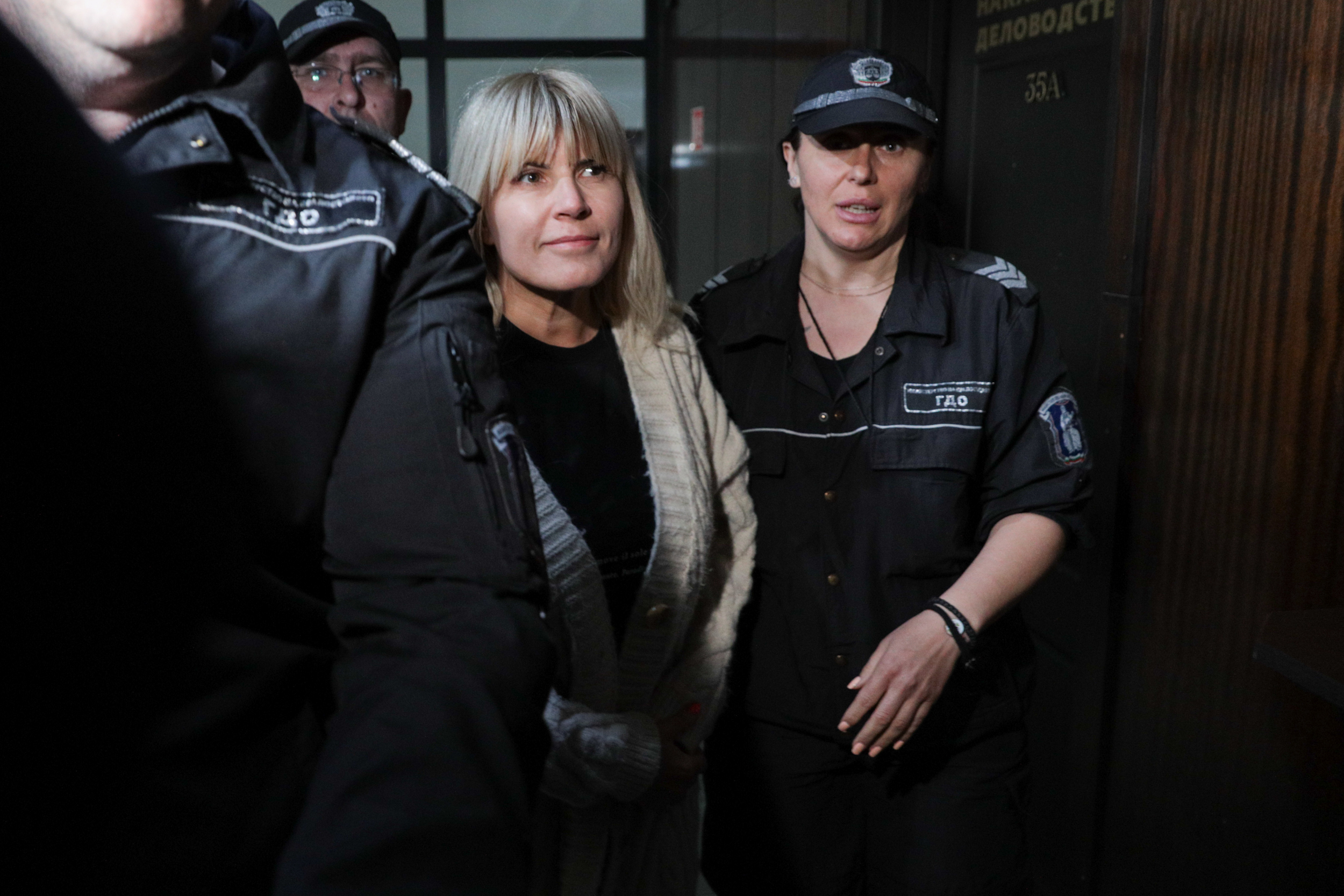 Ce a făcut Elena Udrea după ce a ajuns în vacanță la Mamaia: „Dacă trăia Ceaușescu, v-ar fi condamnat pe viață”
