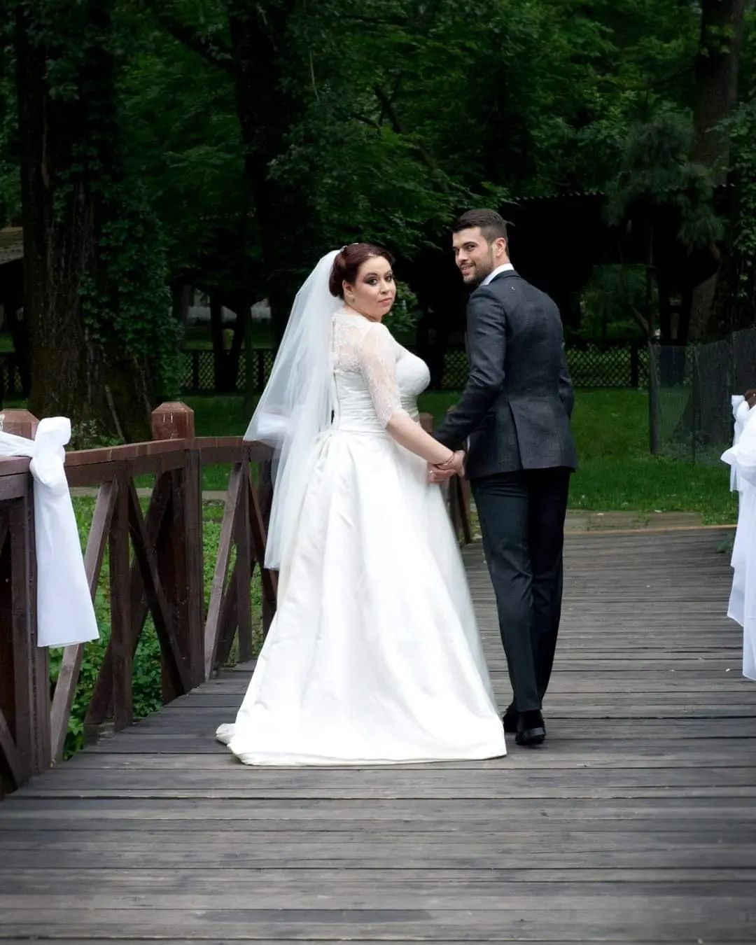 Marius Elisei îi dă replica Oanei Roman, după ce s-a spus că Isabela ar fi nemulțumită de comportamentul tatălui ei. „Să iasă public și să spună”