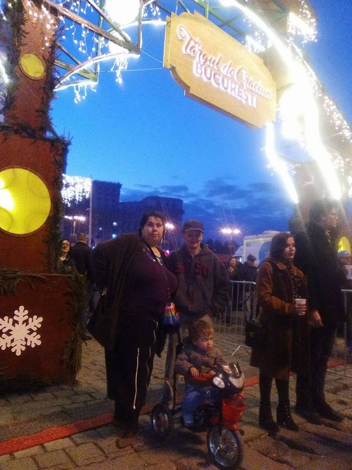 Fiica Andei Călugăreanu și-a scos familia la târgul de Crăciun. Fiul Ioanei Tufaru, cel mai încântat | FOTO