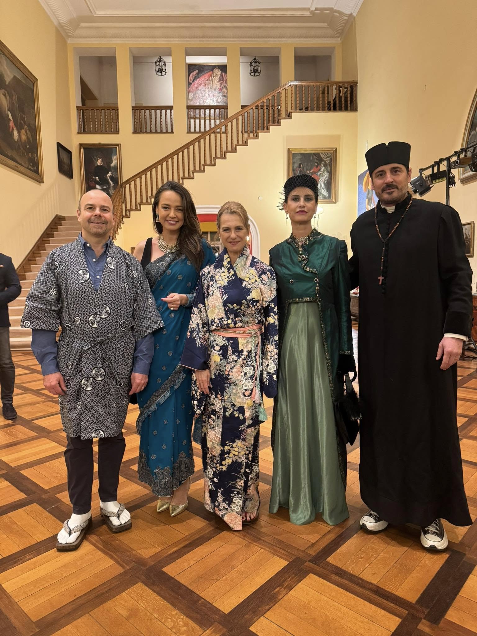 Ținuta purtată de Andreea Esca în noaptea Premiilor Oscar 2025. Vedeta PRO TV a atras toate privirile: „Prieteni, good music, loc superb”