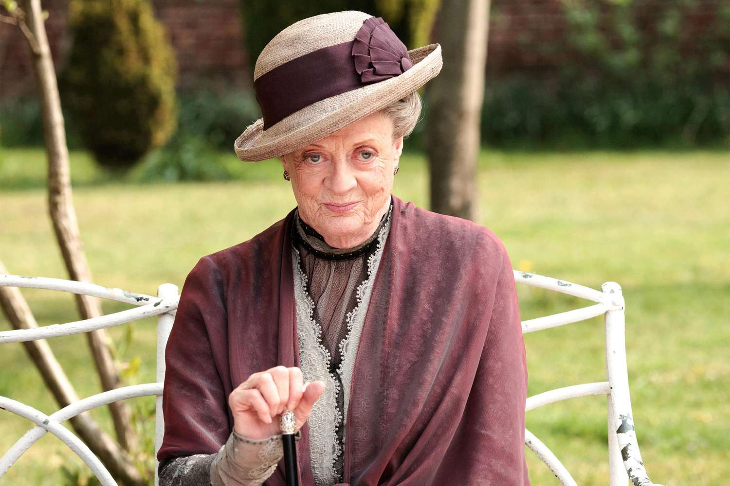Maggie Smith, omagiată de Regele Charles și Daniel Radcliffe, starul din „Harry Potter”. „Putea intimida și fermeca în aceeași clipă”