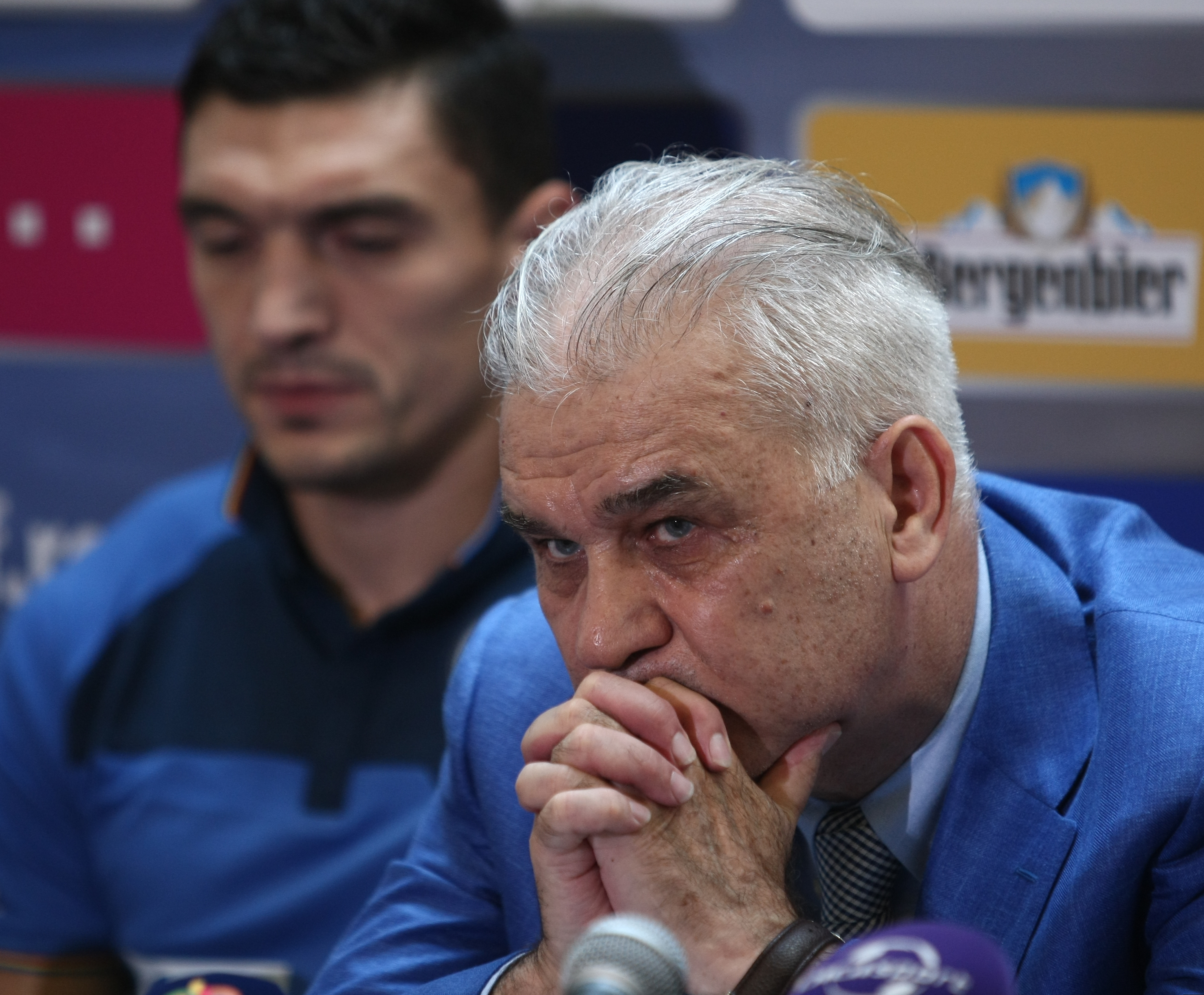 Schimb de replici fabuloase între Iordănescu și Budescu. ”Aștept să te apuci de fotbal”. ”Ce vrei, bă, cine ești?” / GALERIE FOTO