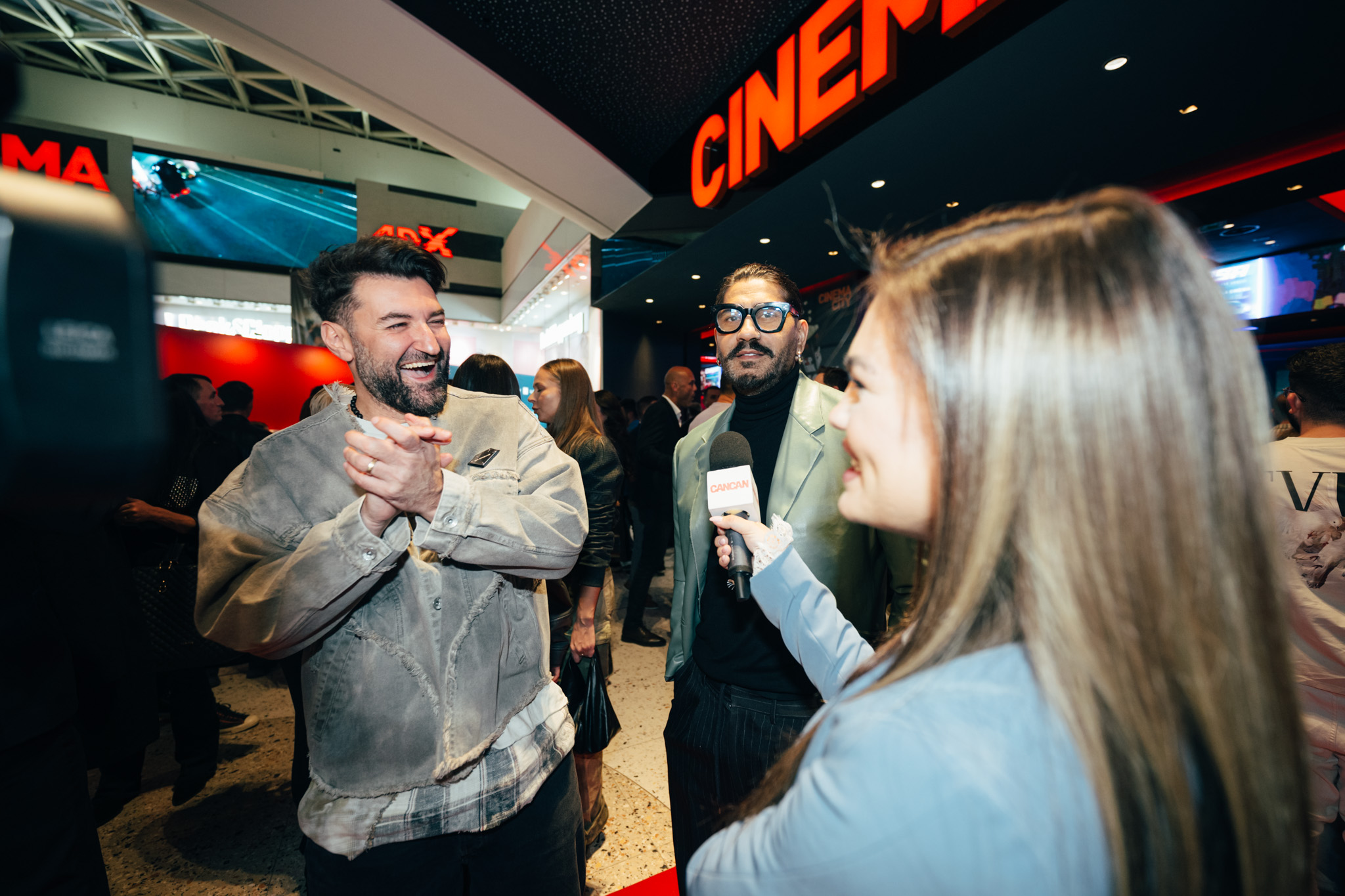 Vedete la premiera filmului „Cursa”. Cum au apărut Bianca Drăgușanu, Smiley și Connect-R
