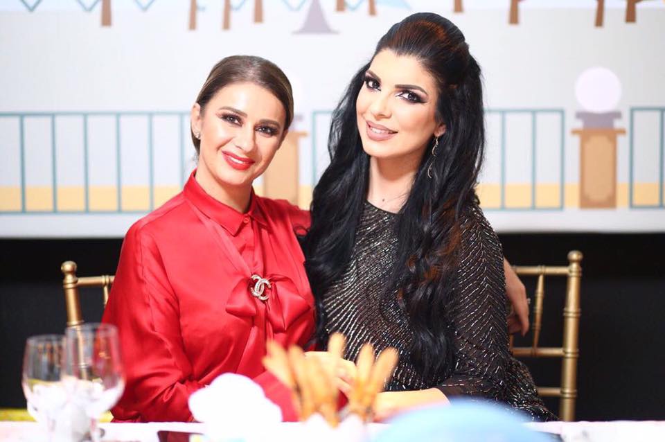 Cum s-a îmbrăcat Andreea Tonciu la botezul lui Gabi Enache. Soțul i-a dat interzis la ieșiri nocturne | FOTO