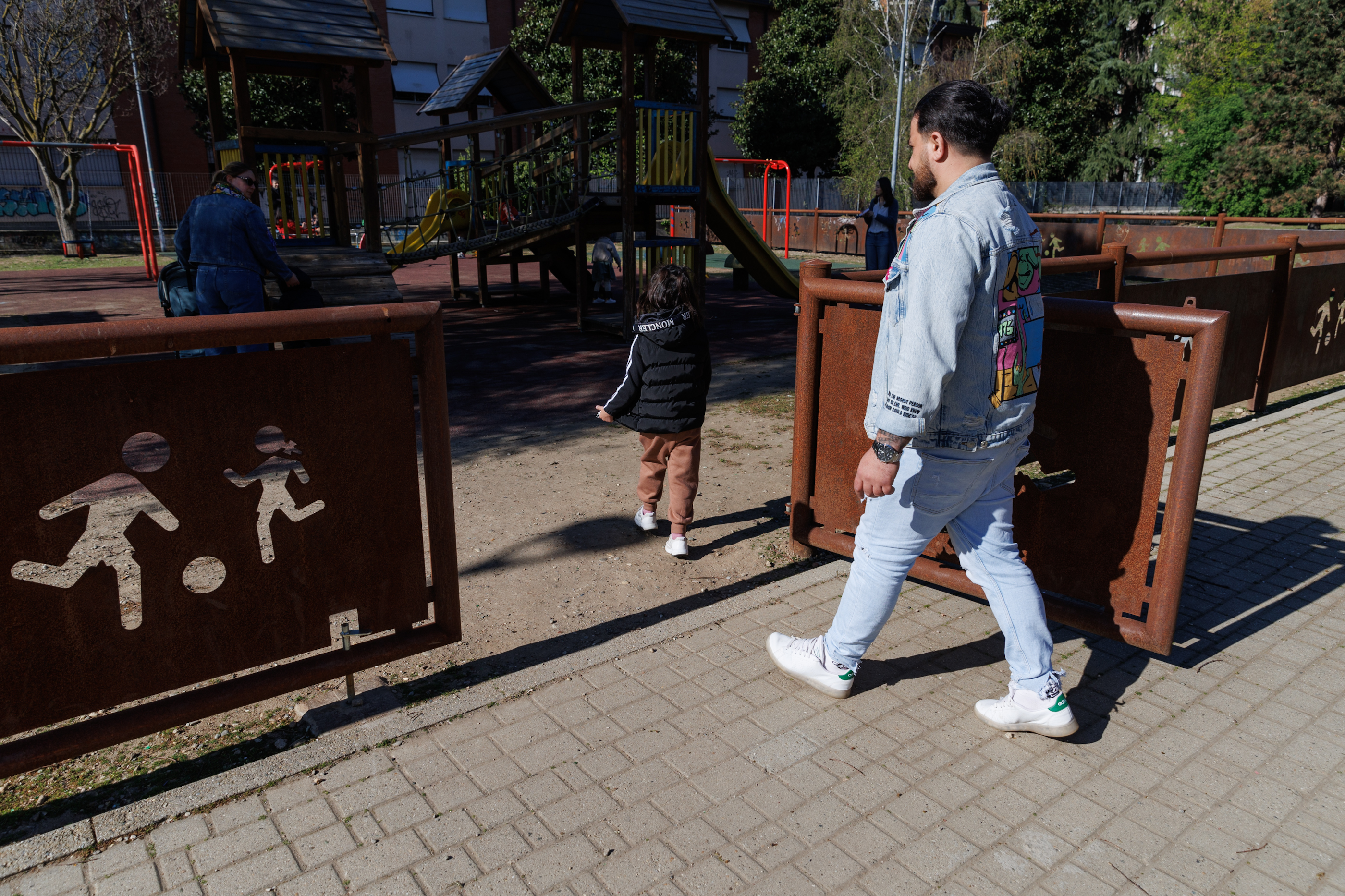 Reportaj dintr-o călătorie pentru o inimă sănătoasă. Sute de copii zboară anual la o clinică din Italia, unde medicii le oferă șansa pe care nu o au în România