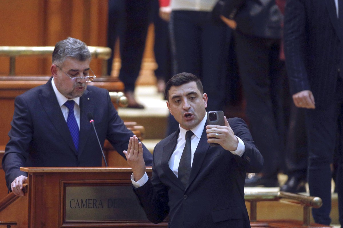 Discursul lui Ciolacu de la dezbaterea bugetului, întrerupt de protestul AUR și USR: „Inadmisibil ca românii să plătească taxe noi”