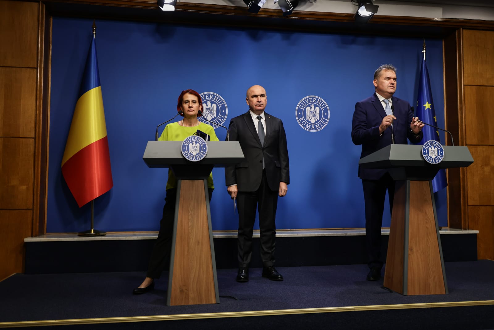 Ilie Bolojan taie numărul angajaților din primării și Consilii Județene. Și polițiștii locali vor fi afectați. Ce decizii a mai luat