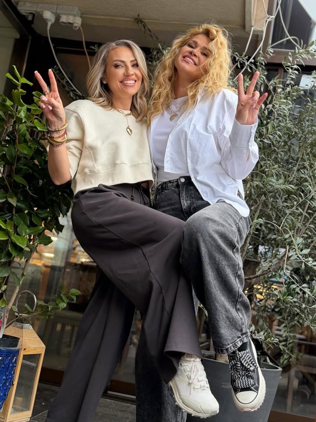 Cine este Oana Tomoiagă de la Asia Express, sezonul 9. Prietena Mirelei Vaida are o carieră în muzica populară