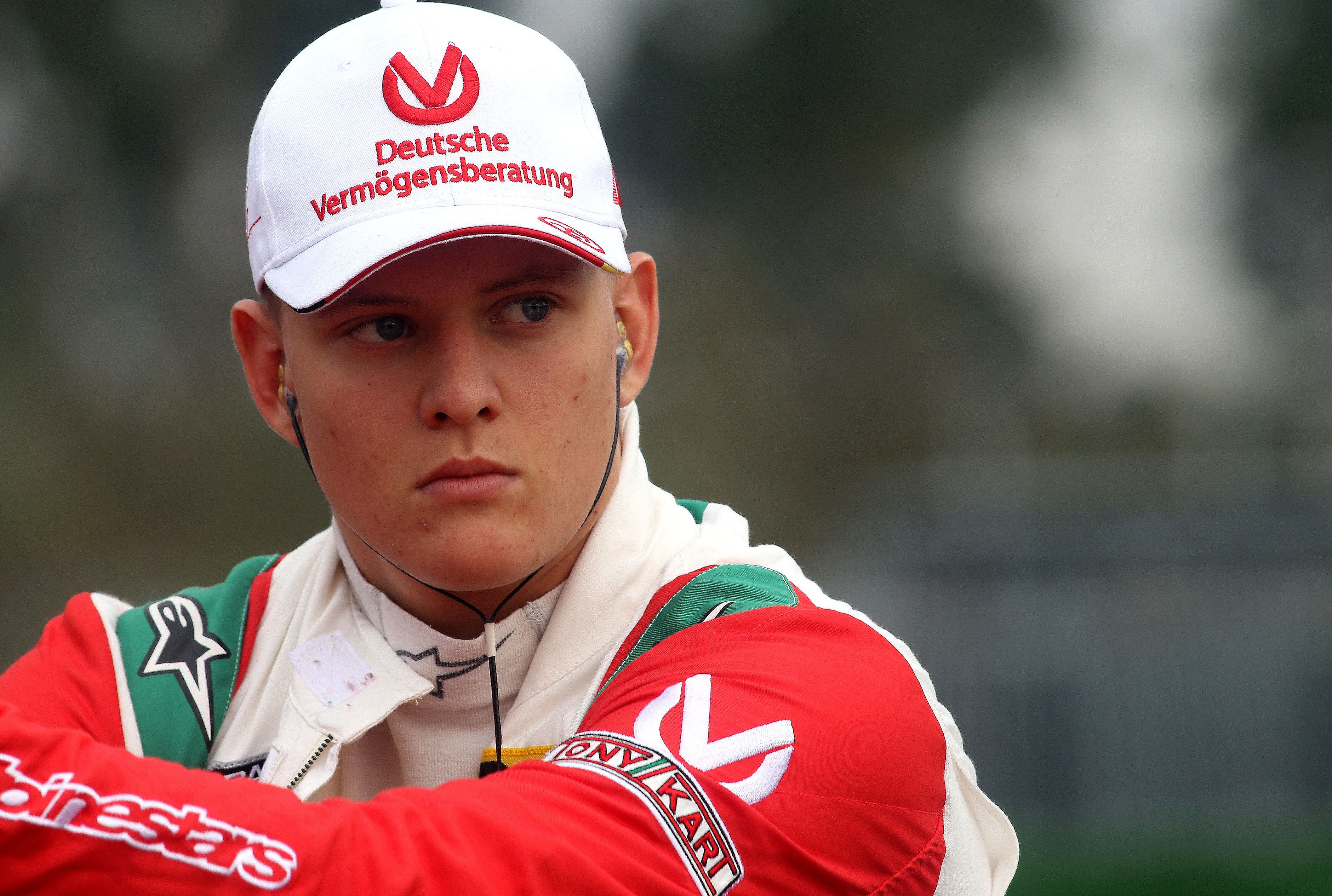 Fiul lui Michael Schumacher este leit tatăl său: Vreau să câştig titlul mondial în Formula 1 | FOTO