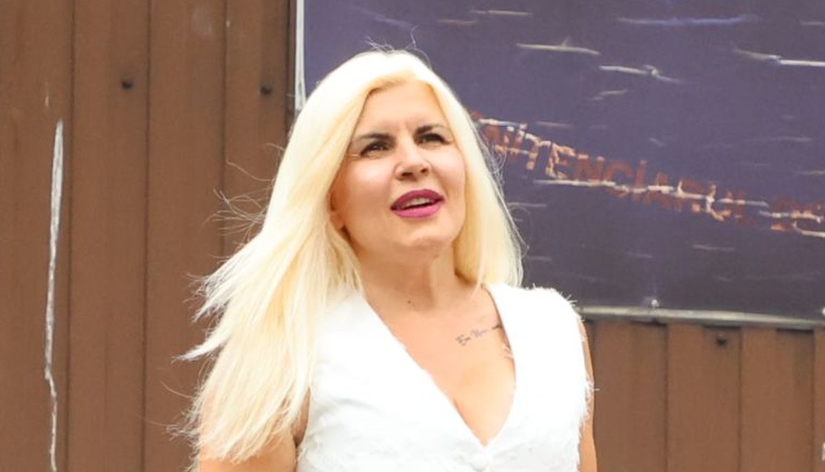 Ce a făcut Elena Udrea după ce a ajuns în vacanță la Mamaia: „Dacă trăia Ceaușescu, v-ar fi condamnat pe viață”
