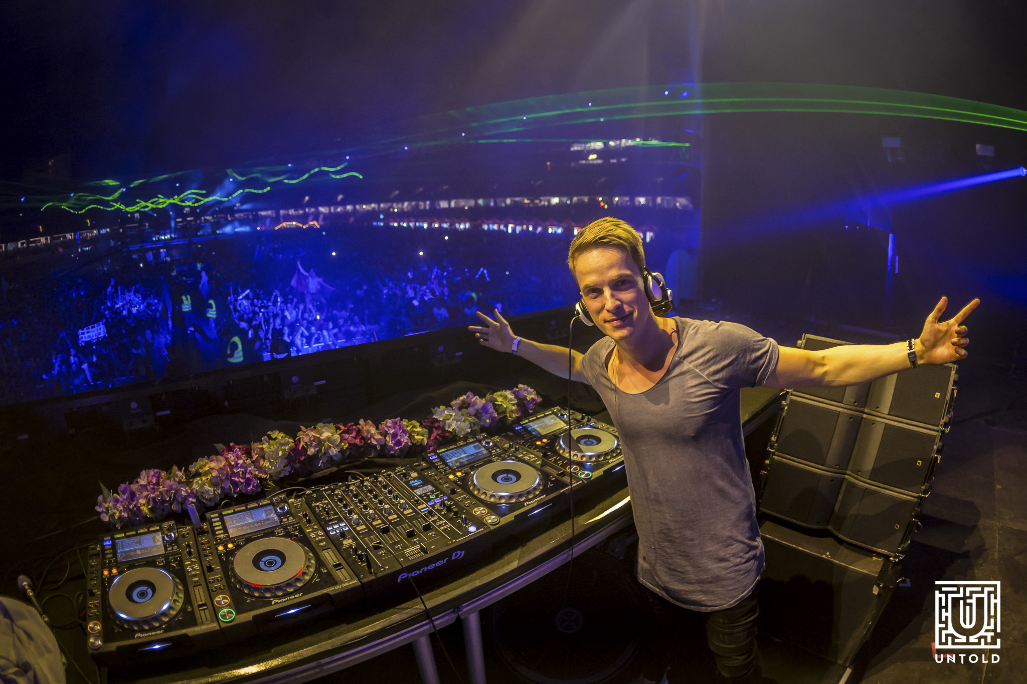 Untold 2016 | Veteranii de la Scooter și «tricolorul» Hardwell au «rupt» scena în a doua zi de festival