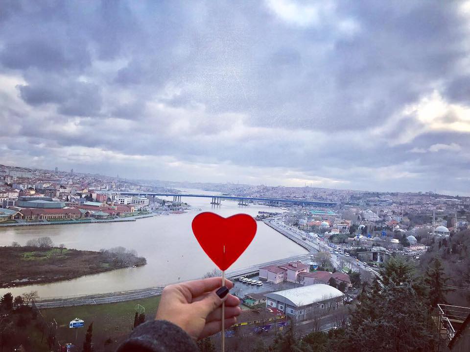 Andreea Mantea și fiul ei s-au întors la Istanbul. Ce au făcut în primele zilele ale noului an | FOTO