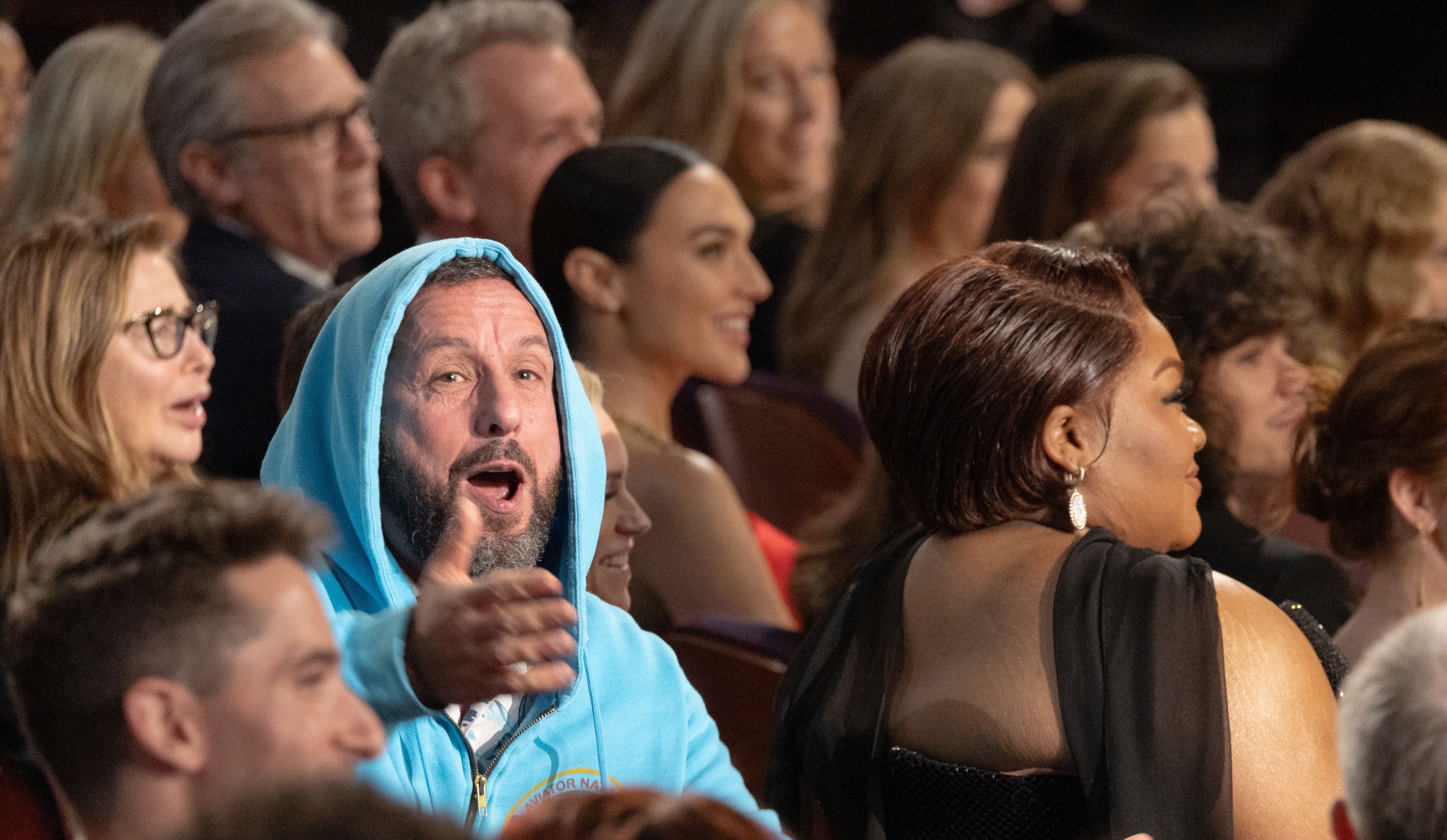 Momente memorabile la Oscar 2025. Conan O’Brien a ironizat conflictul Kendrick Lamar - Drake și a râs de ținuta lui Adam Sandler