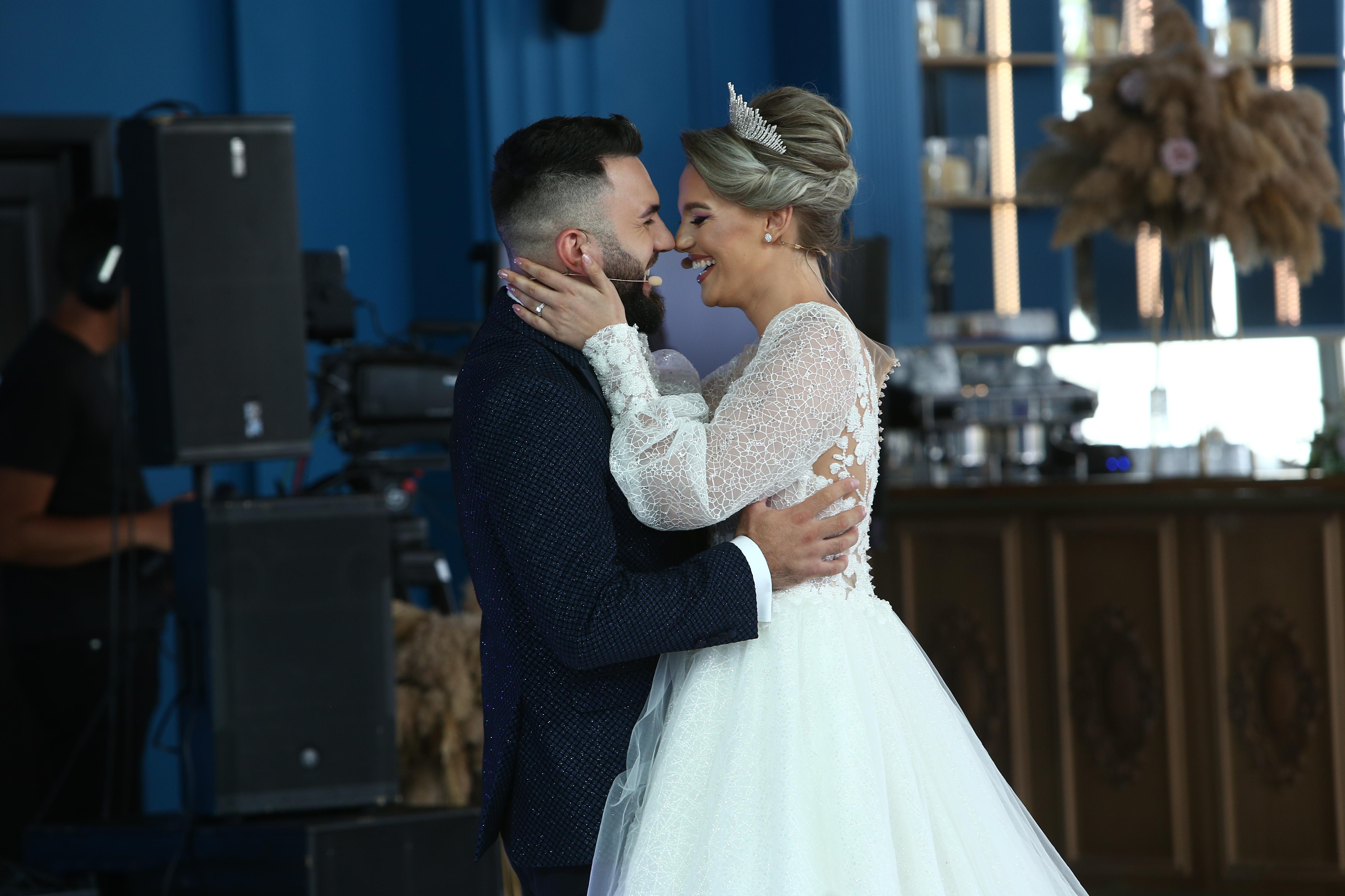 Giovana şi Sese au câştigat finala „Mireasa" sezonul 5 și premiul de 40.000 de euro