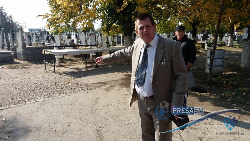 Un bărbat a transportat cadavrul fratelui cu mașina prin Satu Mare. Sicriul putea să cadă în orice moment